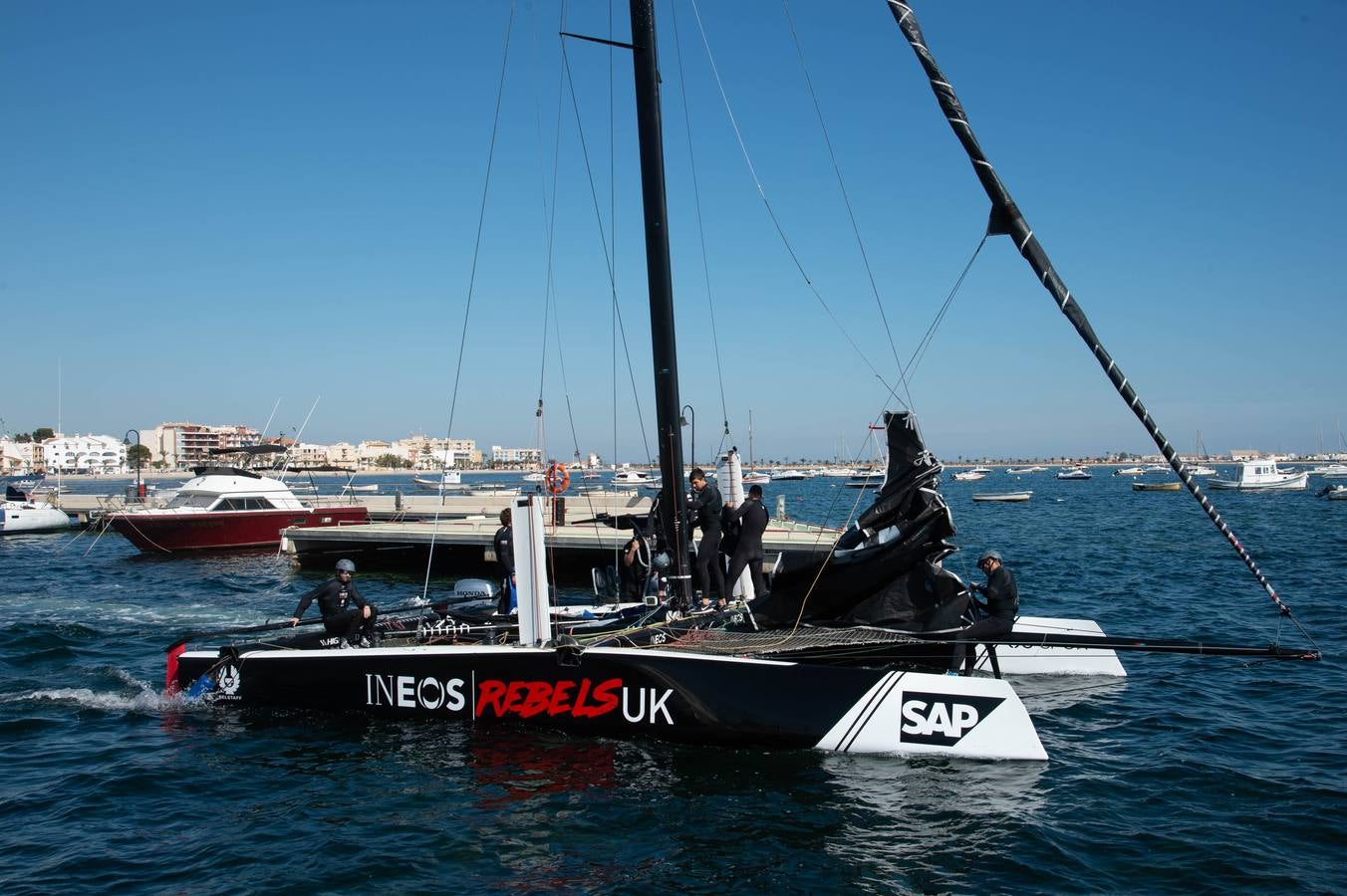 El regatista británico, el que más veces ha ganado el galardón al mejor del mundo, capitanea el 'Ineos Team', catamarán que prepara la Copa América en el Mar Menor