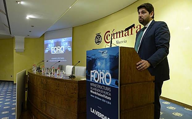 Fernando López Miras, en el foro sobre infraestructuras que organiza 'La Verdad', este jueves. 