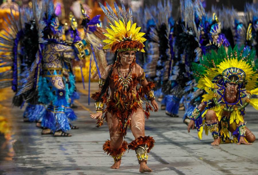 El desfile del Carnaval en Sao Paulo, Brasil, es uno de los eventos más importantes del país