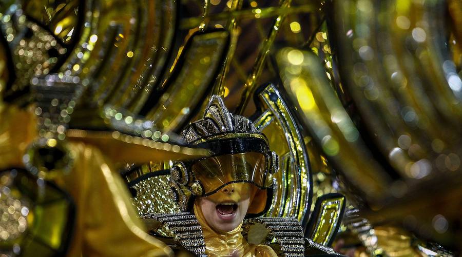 El desfile del Carnaval en Sao Paulo, Brasil, es uno de los eventos más importantes del país