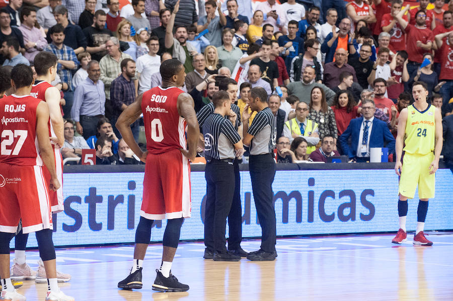 Los de Sito Alonso gana al campeón de la Copa del Rey por un punto en el Palacio de los Deportes