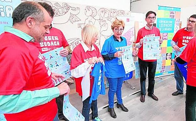  Presentación, ayer, en la Escuela de Arte de la carrera a beneficio de Unicef organizada por el comercio de Vistalegre. 