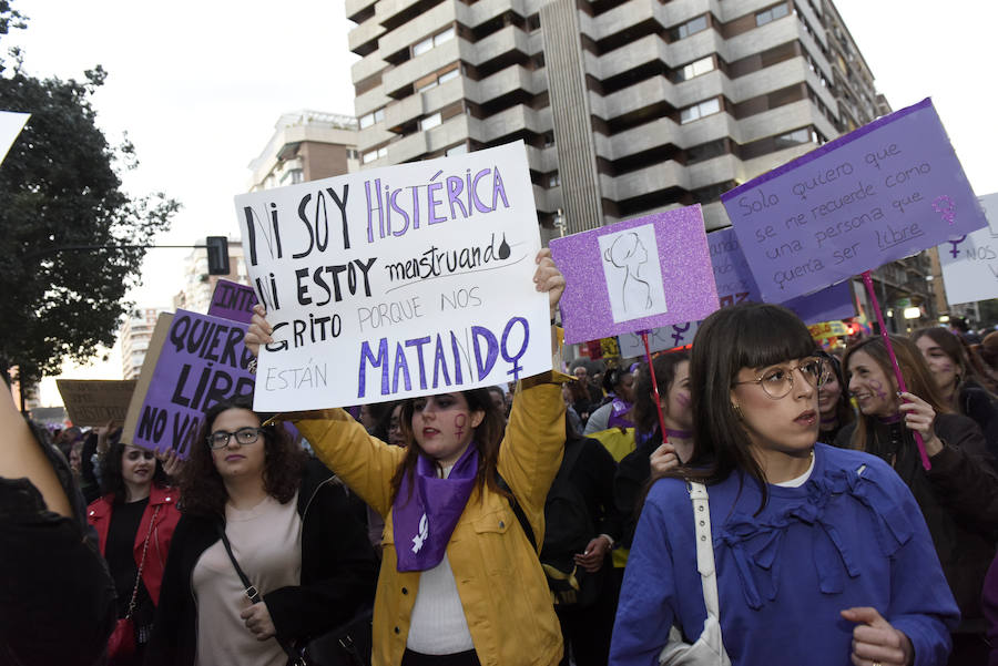 La gran marcha por en el Día Internacional de la Mujer arranca en el centro de Murcia con el recuerdo de la jornada histórica vivida hace ahora un año
