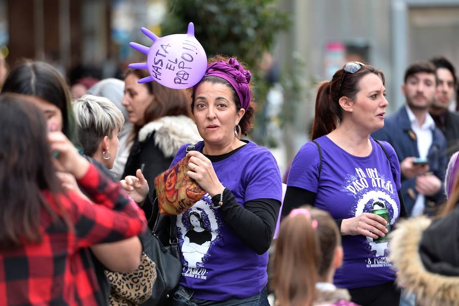La gran marcha por en el Día Internacional de la Mujer arranca en el centro de Murcia con el recuerdo de la jornada histórica vivida hace ahora un año