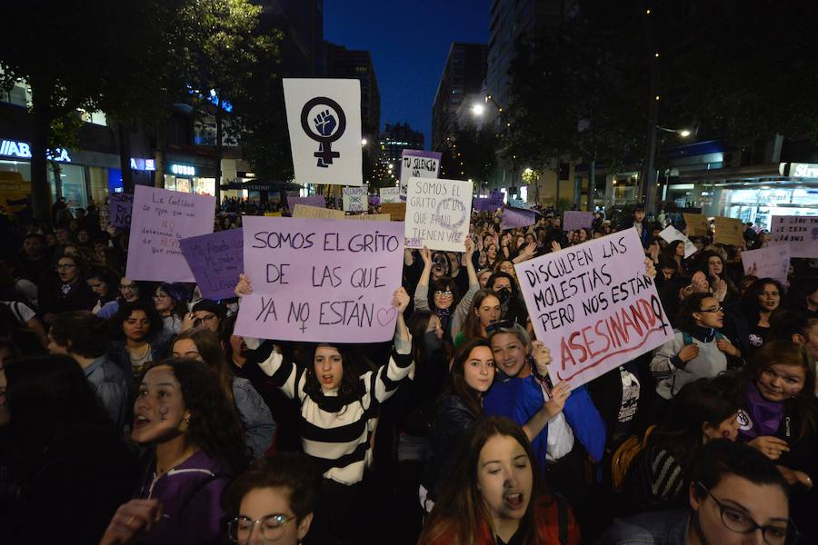 La gran marcha por en el Día Internacional de la Mujer arranca en el centro de Murcia con el recuerdo de la jornada histórica vivida hace ahora un año