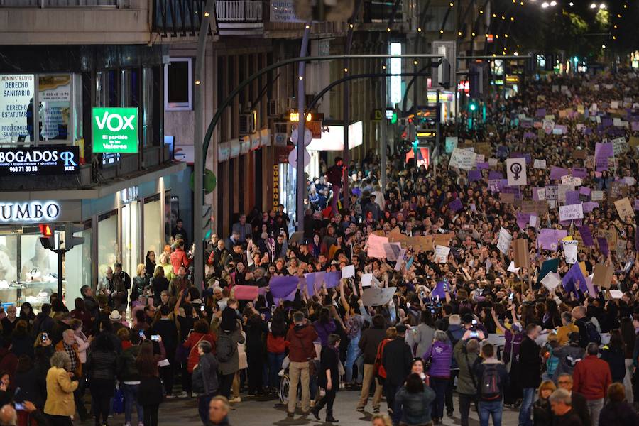 La gran marcha por en el Día Internacional de la Mujer arranca en el centro de Murcia con el recuerdo de la jornada histórica vivida hace ahora un año
