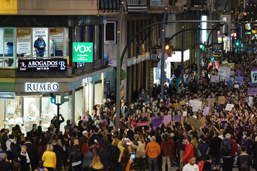 La gran marcha por en el Día Internacional de la Mujer arranca en el centro de Murcia con el recuerdo de la jornada histórica vivida hace ahora un año