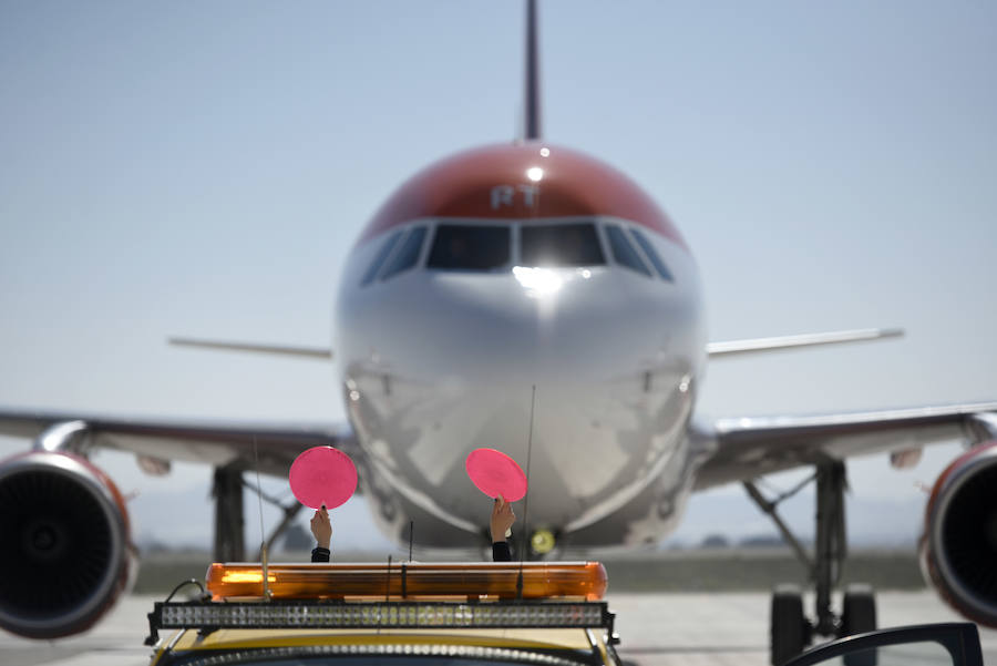 Fotos: Visita de los ganadores del concurso de &#039;La Verdad&#039; al aeropuerto internacional de la Región de Murcia