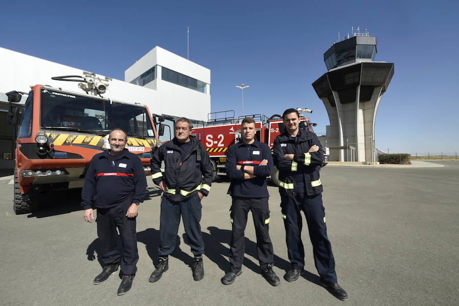 Fotos: Visita de los ganadores del concurso de &#039;La Verdad&#039; al aeropuerto internacional de la Región de Murcia
