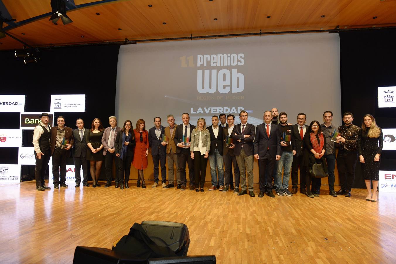 Los Premios Web de laverdad.es cerraron este jueves por la noche su XI edición en un acto en el Auditorio Víctor Villegas de Murcia conducido por el actor y humorista Alex O'Dogherty