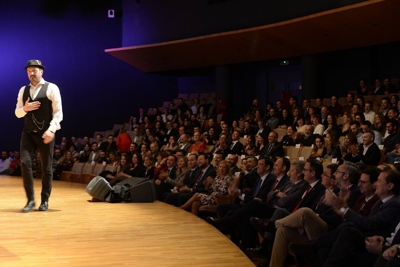 Los Premios Web de laverdad.es cerraron este jueves por la noche su XI edición en un acto en el Auditorio Víctor Villegas de Murcia conducido por el actor y humorista Alex O'Dogherty