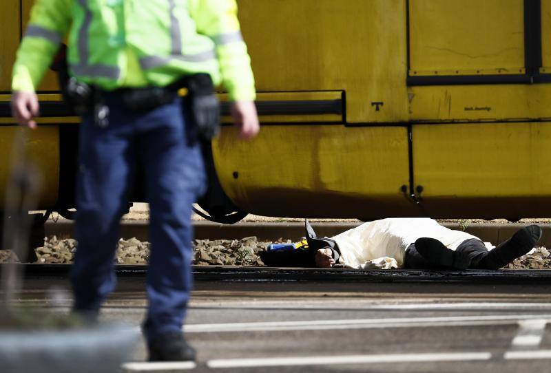 Un hombre ha abierto fuego este lunes contra los pasajeros de un tranvía en la céntrica plaza 24 de octubre de la ciudad neerlandesa de Utrecht.