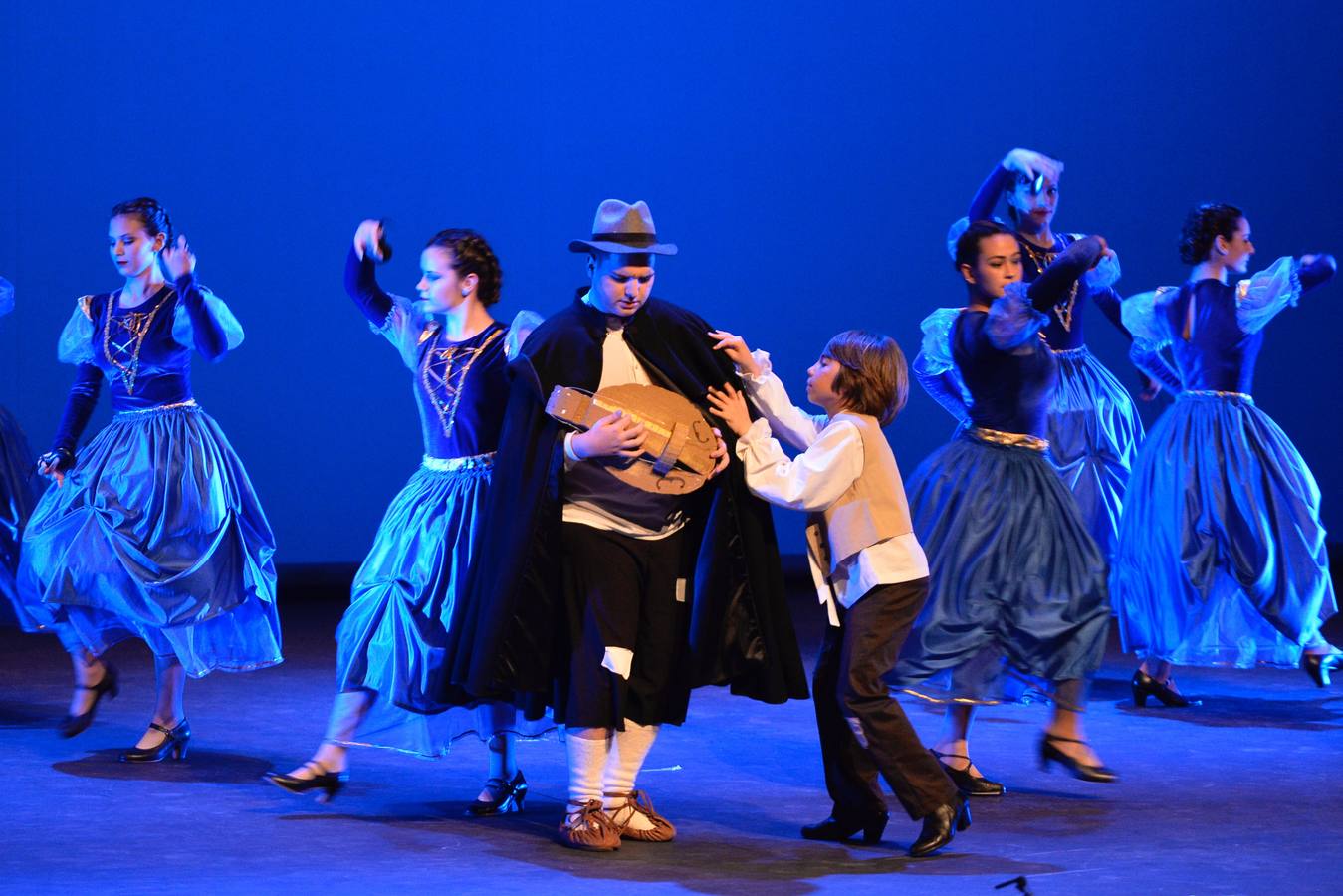 El Auditorio Víctor Villegas acogió el estreno del primer musical dedicado a la figura del imaginero barroco Francisco Salzill