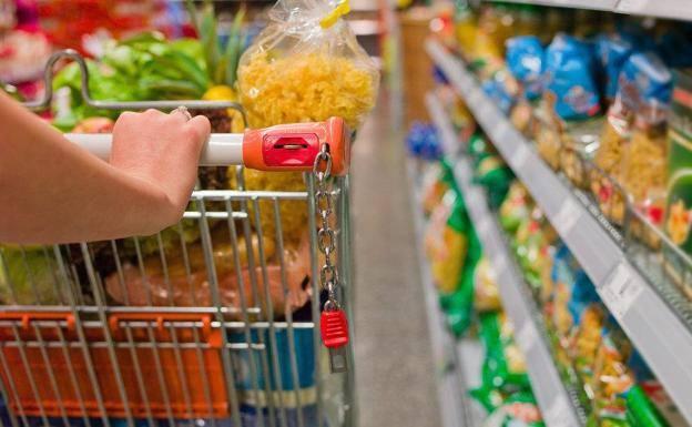 La OCU alerta de la trampa del 'formato ahorro' en los supermercados
