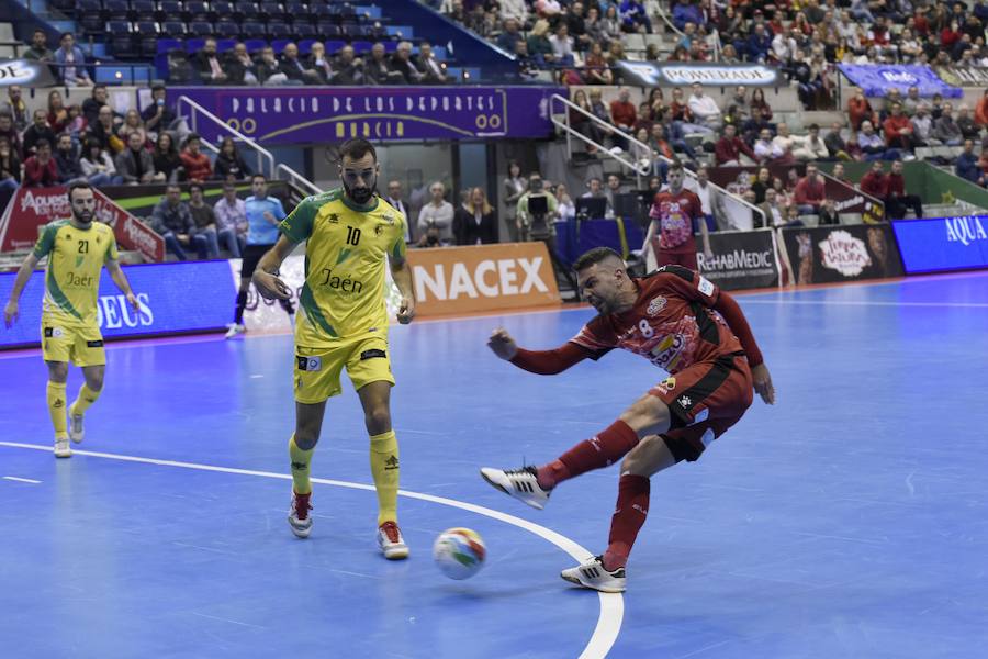 Los murcianos acumulan 18 partidos sin perder mientras que los jienenses ven como se termina su buena dinámica de cuatro encuentros consecutivos haciéndose con el triunfo