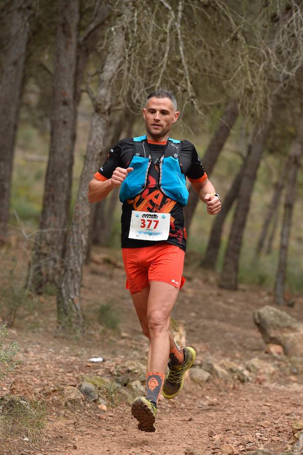 El corredor marroquí asentado en la Region es el más rápido en la prueba de trail running, seguido por el catalán Andreu Simón y el cántabro Borja Fernández