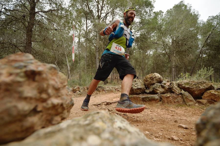 El corredor marroquí asentado en la Region es el más rápido en la prueba de trail running, seguido por el catalán Andreu Simón y el cántabro Borja Fernández