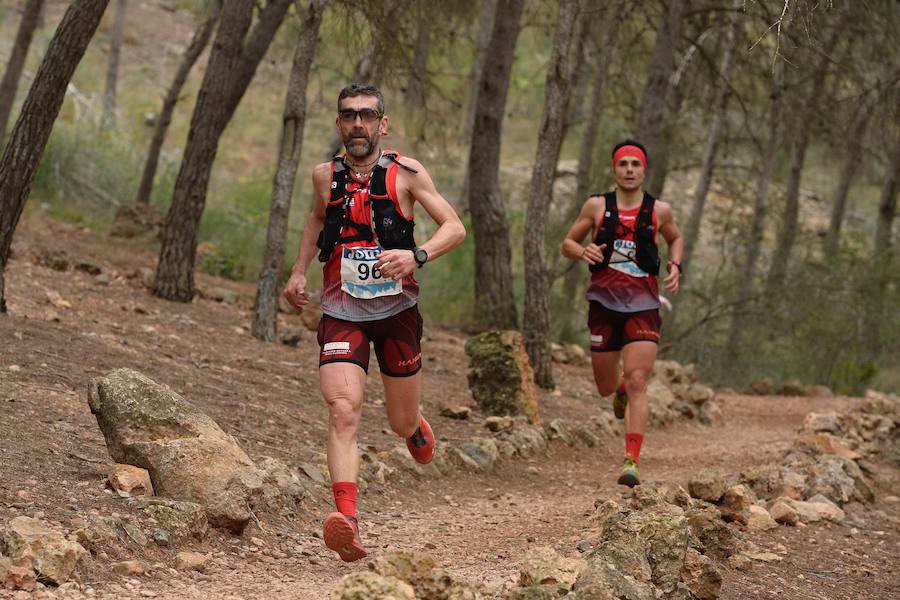 El corredor marroquí asentado en la Region es el más rápido en la prueba de trail running, seguido por el catalán Andreu Simón y el cántabro Borja Fernández