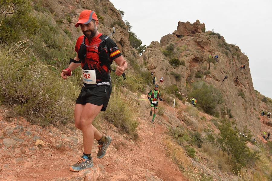 El corredor marroquí asentado en la Region es el más rápido en la prueba de trail running, seguido por el catalán Andreu Simón y el cántabro Borja Fernández