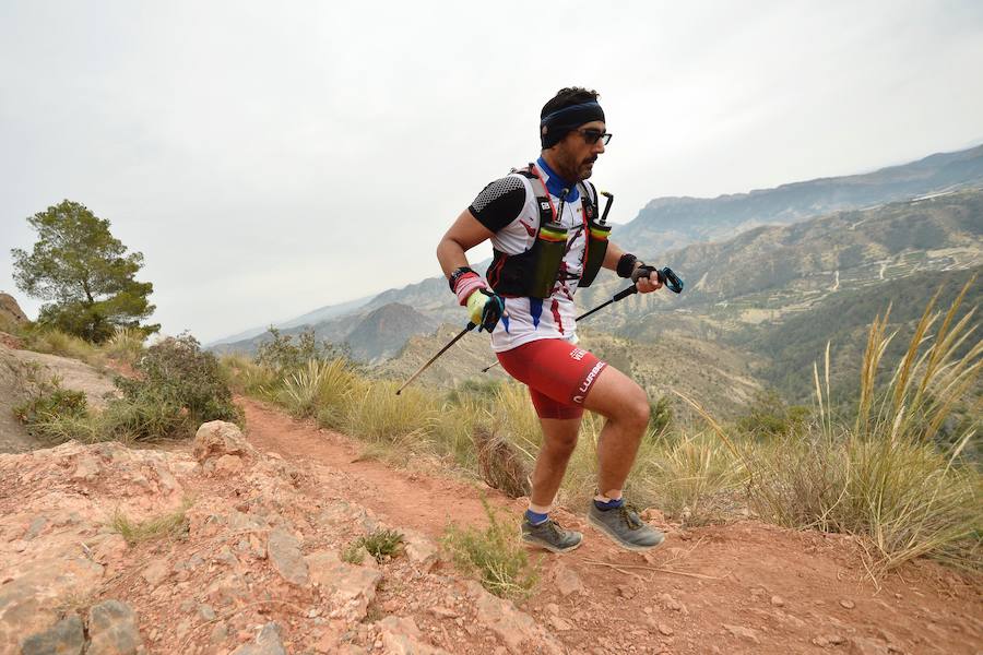 El corredor marroquí asentado en la Region es el más rápido en la prueba de trail running, seguido por el catalán Andreu Simón y el cántabro Borja Fernández