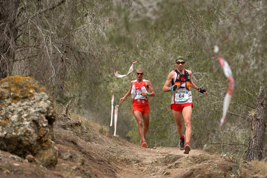 El corredor marroquí asentado en la Region es el más rápido en la prueba de trail running, seguido por el catalán Andreu Simón y el cántabro Borja Fernández