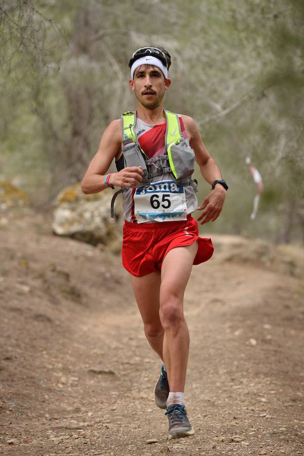 El corredor marroquí asentado en la Region es el más rápido en la prueba de trail running, seguido por el catalán Andreu Simón y el cántabro Borja Fernández