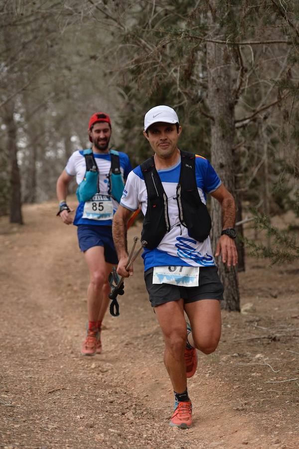 El corredor marroquí asentado en la Region es el más rápido en la prueba de trail running, seguido por el catalán Andreu Simón y el cántabro Borja Fernández