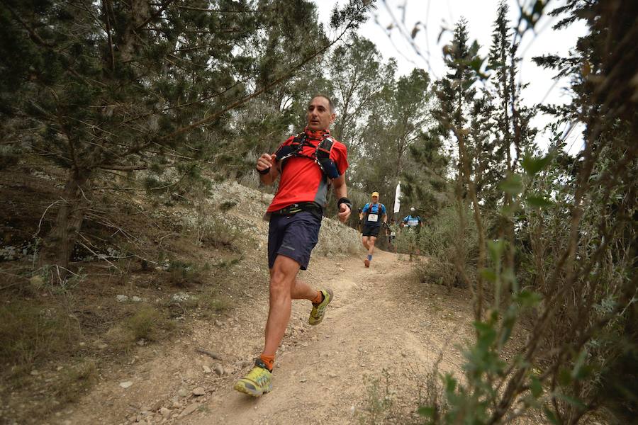 El corredor marroquí asentado en la Region es el más rápido en la prueba de trail running, seguido por el catalán Andreu Simón y el cántabro Borja Fernández