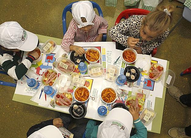 Unos niños en una guardería de Murcia en una foto de archivo.