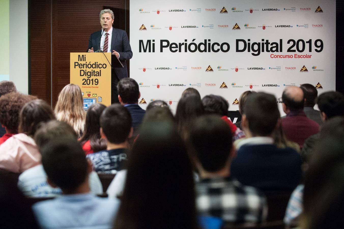 Los grupos Cazanoticias 3.0, Los Metamórficos, Weare2, Chiripifláuticos, Los Periodistas sin Fronteras y Diario IP, ganadores de la décima edición del concurso escolar 'Mi Periódico Digital'