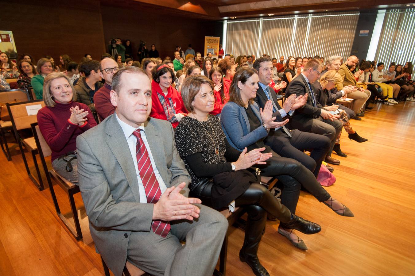 Los grupos Cazanoticias 3.0, Los Metamórficos, Weare2, Chiripifláuticos, Los Periodistas sin Fronteras y Diario IP, ganadores de la décima edición del concurso escolar 'Mi Periódico Digital'