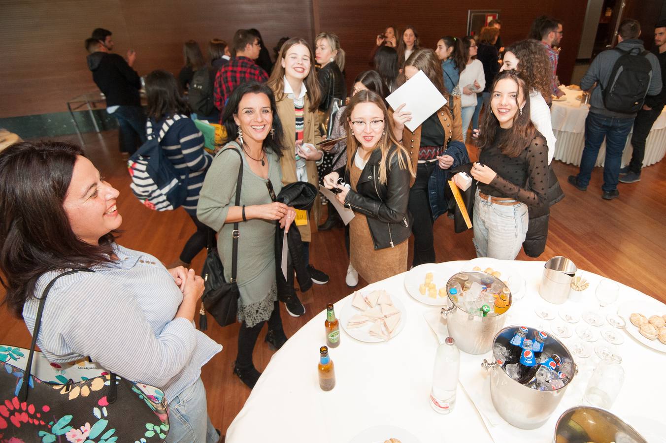 Los grupos Cazanoticias 3.0, Los Metamórficos, Weare2, Chiripifláuticos, Los Periodistas sin Fronteras y Diario IP, ganadores de la décima edición del concurso escolar 'Mi Periódico Digital'