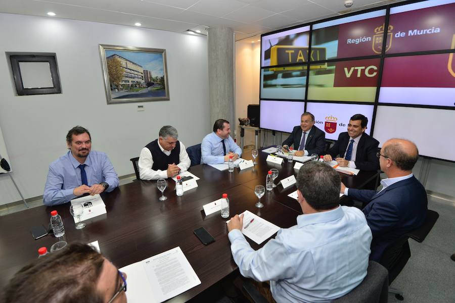 La Consejería pide una regulación estatal que impida a las compañías de VTC de otras comunidades prestar aquí sus servicios