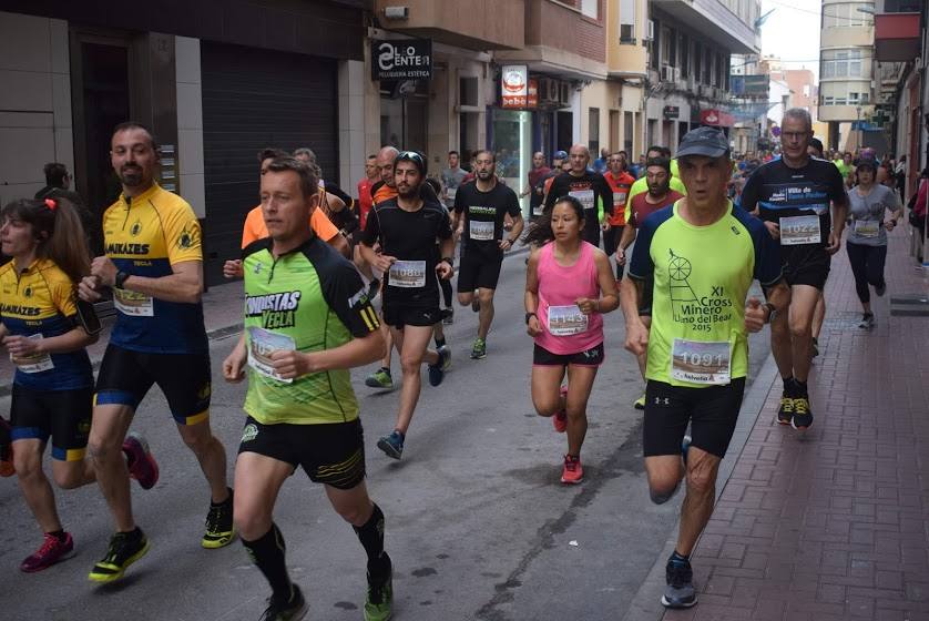 El atleta del Inassa Premium se lleva la prueba con un tiempo de 34:11 minutos, mientras que la corredora del Grupo Alcaraz hace una marca de 44:18