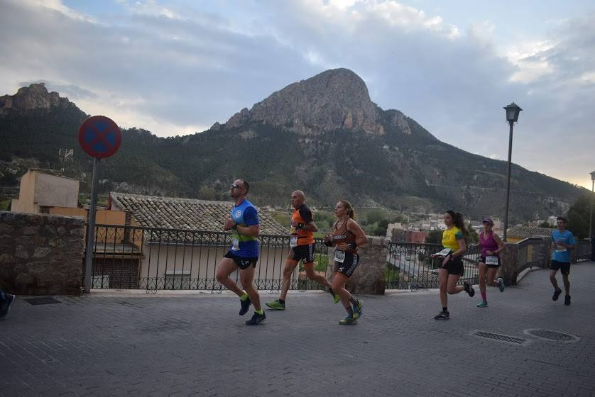 El atleta del Inassa Premium se lleva la prueba con un tiempo de 34:11 minutos, mientras que la corredora del Grupo Alcaraz hace una marca de 44:18