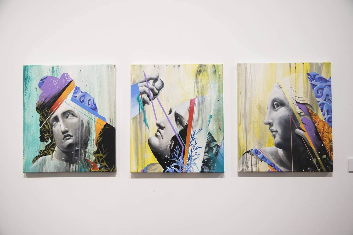 Obras de la exposición 'Desfragmentación secuencial', que se exhibe estos días en Mazarrón.