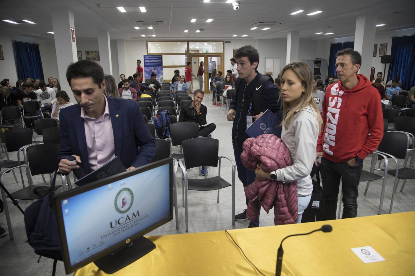 La prueba, con casi 8.000 inscritos, arrancó este jueves con la organización de varios congresos, que se alargarán también a lo largo del día, en el campus de Los Dolores de la UCAM