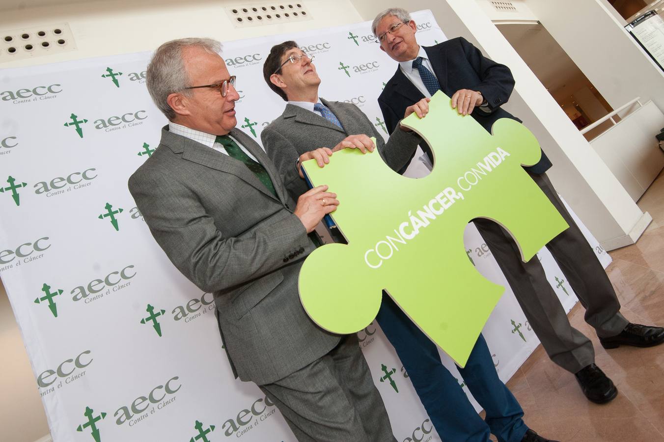 La enfermedad no solo afecta al paciente; las familias también requieren atención