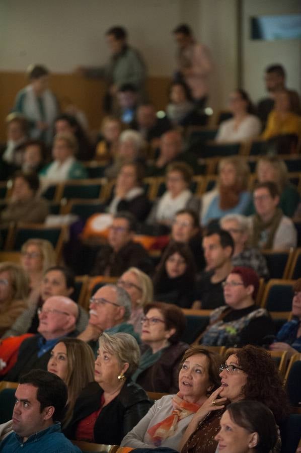 La enfermedad no solo afecta al paciente; las familias también requieren atención