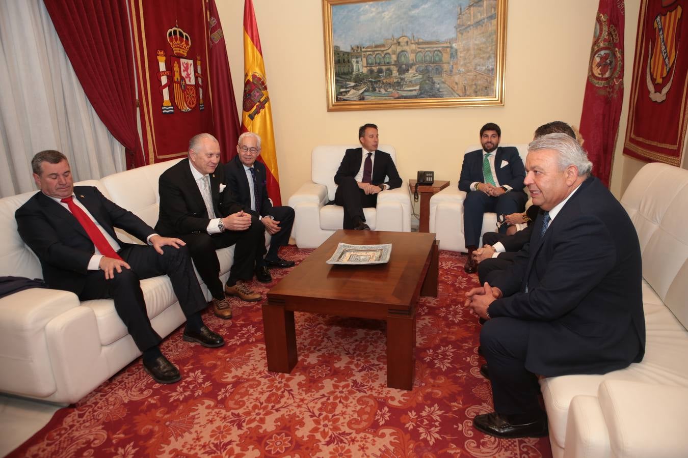 El presidente regional recurre a vivencias personales y a su experiencia como cofrade en el pregón de las procesiones 