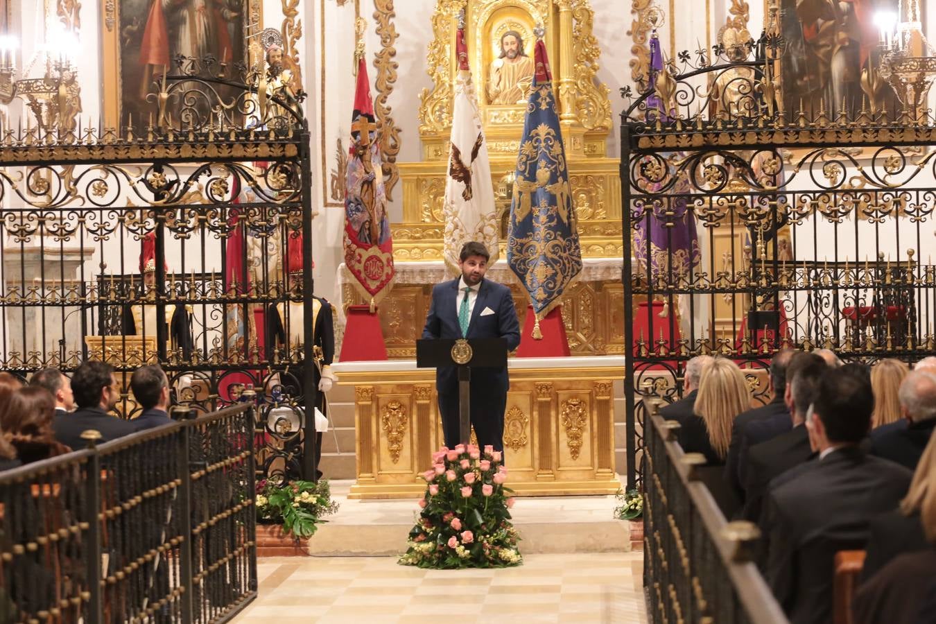 El presidente regional recurre a vivencias personales y a su experiencia como cofrade en el pregón de las procesiones 