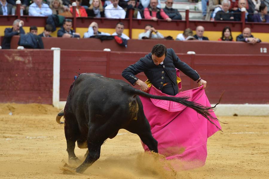 El festival de la AECC celebra su XXV edición con un gran espectáculo. Trece orejas y tres rabos en un festejo de alto nivel artístico