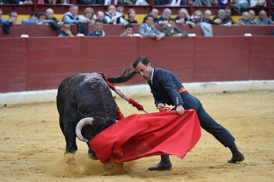 El festival de la AECC celebra su XXV edición con un gran espectáculo. Trece orejas y tres rabos en un festejo de alto nivel artístico