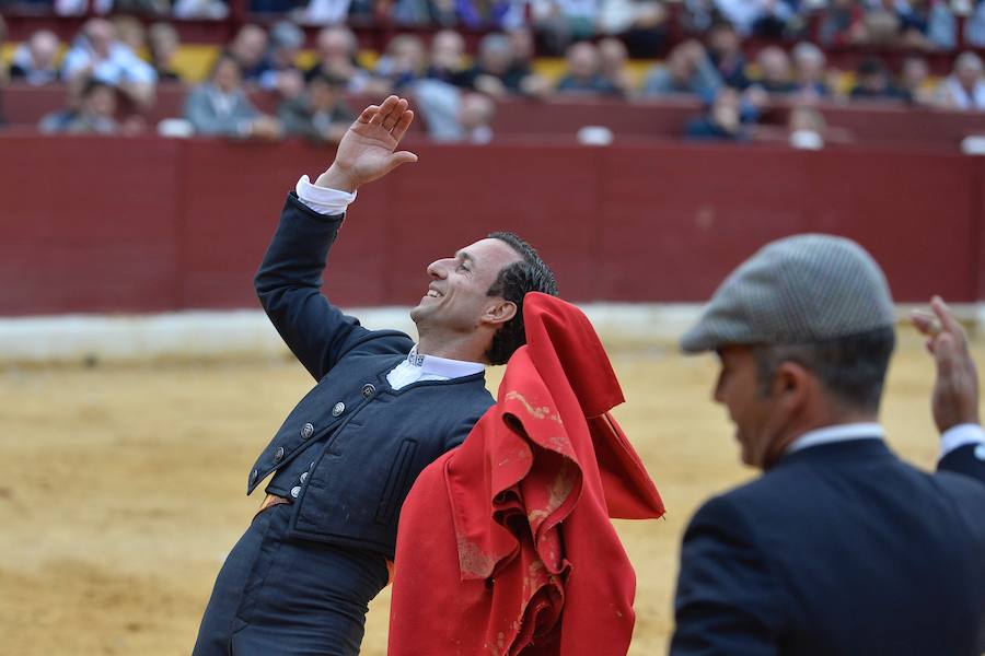 El festival de la AECC celebra su XXV edición con un gran espectáculo. Trece orejas y tres rabos en un festejo de alto nivel artístico