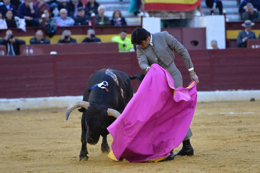 El festival de la AECC celebra su XXV edición con un gran espectáculo. Trece orejas y tres rabos en un festejo de alto nivel artístico