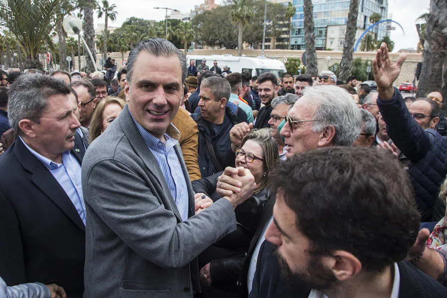 El secretario general del partido avisa a PP y Cs de que su partido «se opondrá a cualquier normativa» autonómica que introduzca «la ideología de género y la falsa memoria histórica»