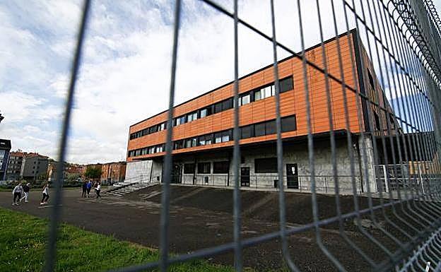 Exterior del IES Astures de Lugones