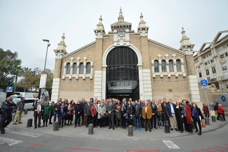 En el día que cumpliría 76 años, el también cronista oficial de la ciudad, que falleció el pasado mes de noviembre, fue el protagonista de un acto en el que se presentó las insignias con las que contará por la labor llevada a cabo