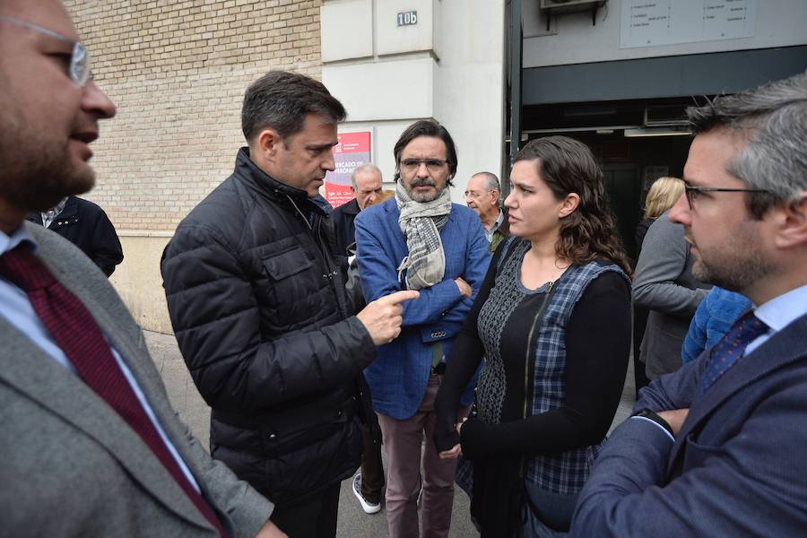 En el día que cumpliría 76 años, el también cronista oficial de la ciudad, que falleció el pasado mes de noviembre, fue el protagonista de un acto en el que se presentó las insignias con las que contará por la labor llevada a cabo