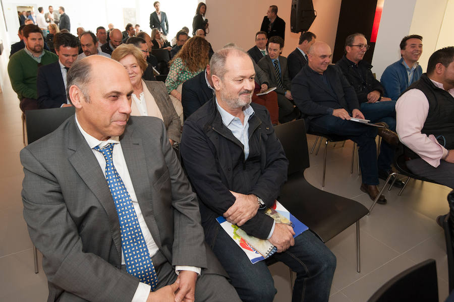 La Región de Murcia contará con la primera organización nacional de productores de fruta con la unión de Apoexpa y Fecoam, según se informó en el cónclave, celebrado en el Museo Pedro Cano de Blanca